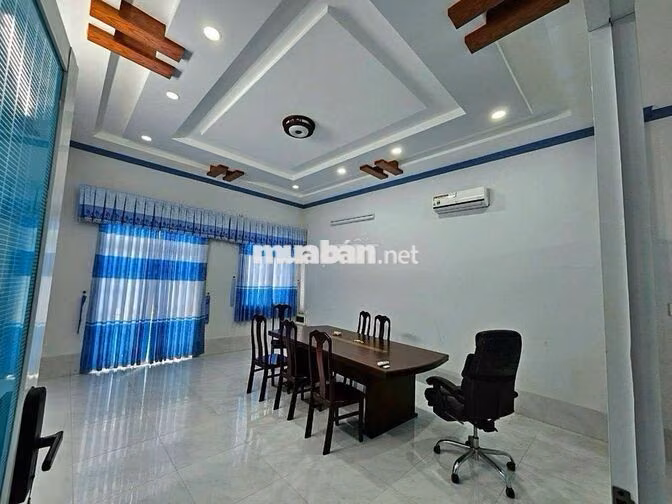 Nhà trệt lầu 2PN mặt tiền đường Nguyễn Tri Phương chỉ 18 triệu