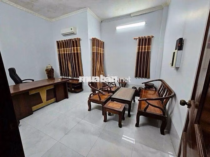 Nhà trệt lầu 2PN mặt tiền đường Nguyễn Tri Phương chỉ 18 triệu