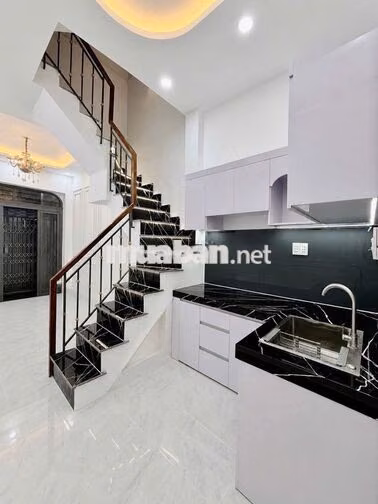 XÓM CHIẾU Q4- 3 LẦU ĐÚC- 23m2- KO QH- CHỈ 3 TỶ NHỈNH