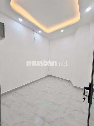 XÓM CHIẾU Q4- 3 LẦU ĐÚC- 23m2- KO QH- CHỈ 3 TỶ NHỈNH