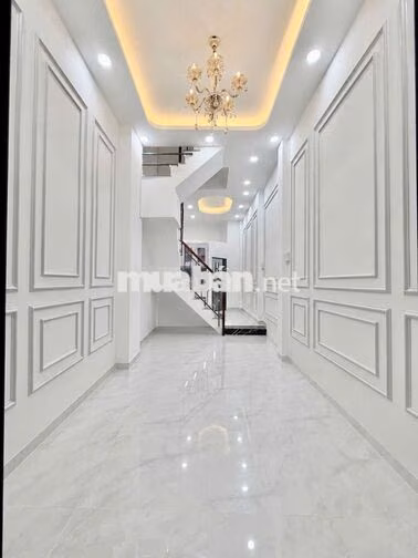 XÓM CHIẾU Q4- 3 LẦU ĐÚC- 23m2- KO QH- CHỈ 3 TỶ NHỈNH
