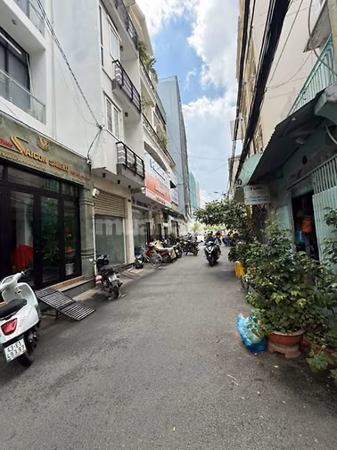  Bán nhà hẻm 91/10 nguyễn khoái Phường Vĩnh hội Q4,dt:6,6x14m,giá:15.9