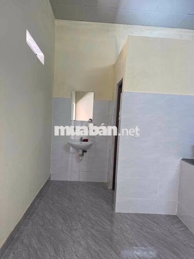 CHO THUÊ NHÀ CẤP 4 ĐƯỜNG HUỲNH NGỌC ĐỦ GẦN CẦU NTP- HOÀ XUÂN-CẨM LỆ