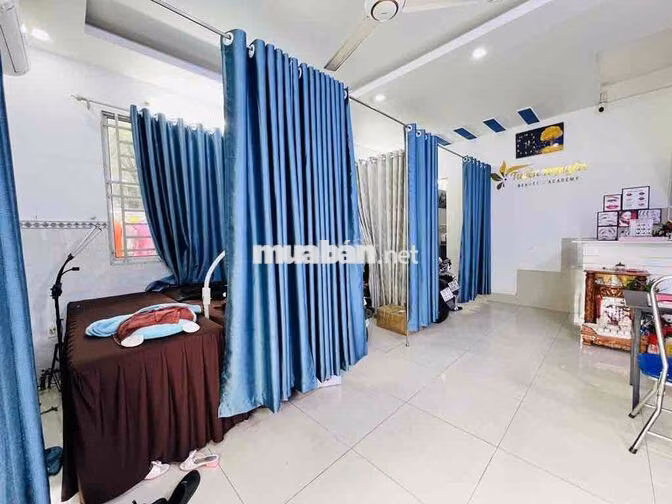 NHANH MỚI KỊP 🚘 BÁN NHÀ Ô TÔ 7 CHỔ ĐẬU CỬA ,2 TẦNG,TẶNG NỘI THẤT