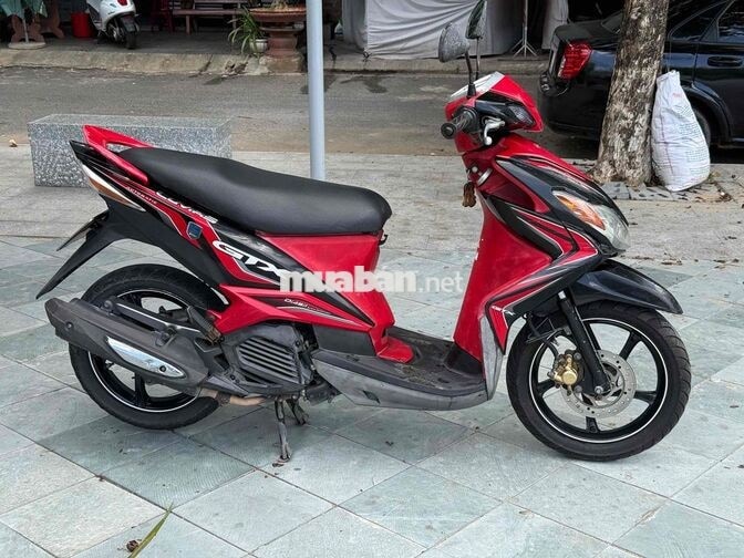 Yamaha Luvias GTX Đỏ đen