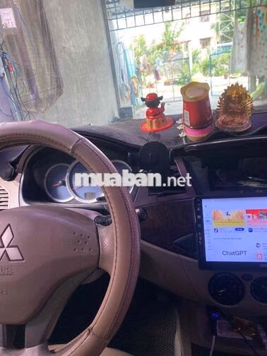 Mitsubishi Zinger GLS 2008 Vàng 8 chỗ