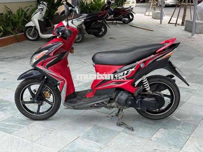 Yamaha Luvias GTX Đỏ đen