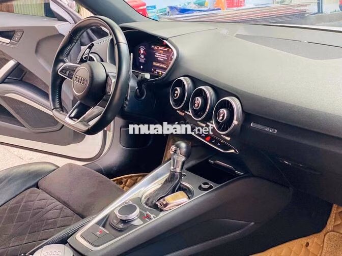 Audi TT Sline 2017 mode 2018 Nhập Trắng 30.000km