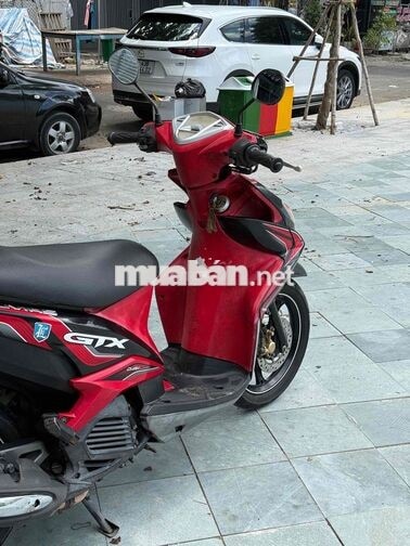 Yamaha Luvias GTX Đỏ đen