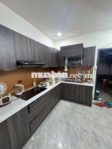 Bán nhà 1/ ngay đường Lâm Văn Bền - Dt 8x12 đang có sẵn 1 nhà cấp 4 6x