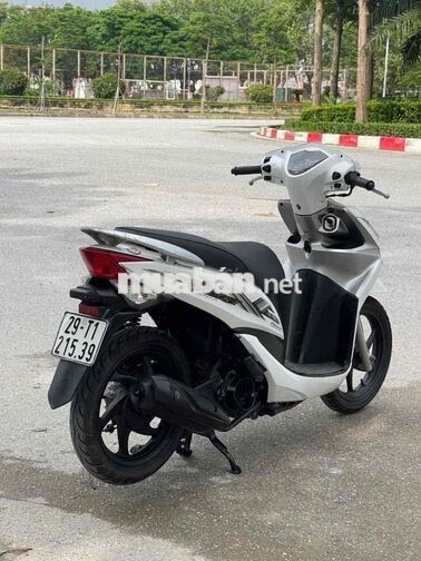 Honda Vision Trắng