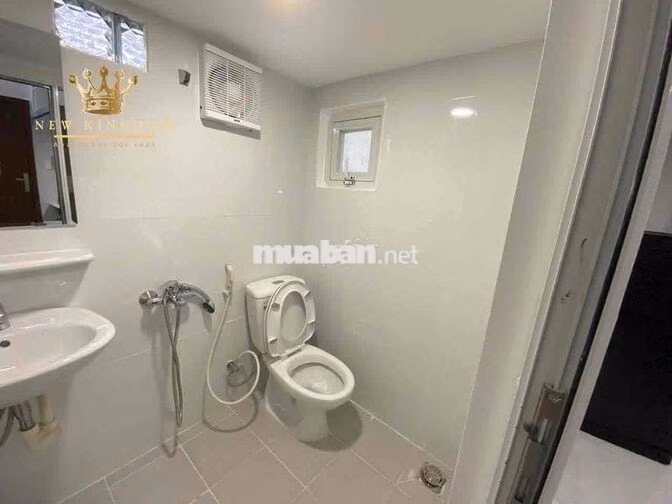 CHO THUÊ PHÒNG CÓ GÁC NGAY HỌC VIỆN HÀNG KHÔNG