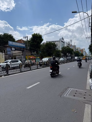 Bán nhà đoàn nhữ hài Phường xóm chiếu Q4,dt:3,5x15,5m,giá:16.7tỷ(3 lầu