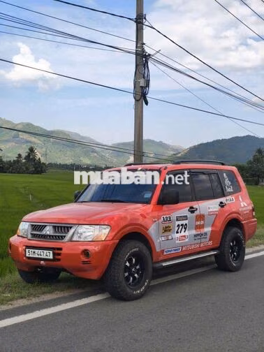 Mitsubishi Pajero V73 5 chỗ Số sàn Xăng Đỏ