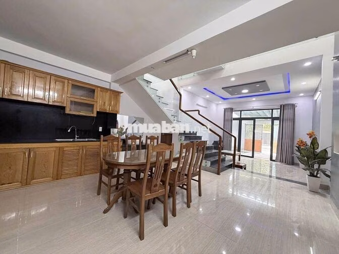 CHO THUÊ NHÀ NGUYÊN CĂN KHU NAM VIỆT Á GẦN BÙI TÁ HÁN