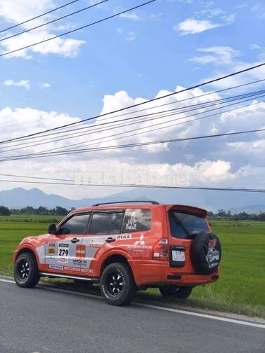 Mitsubishi Pajero V73 5 chỗ Số sàn Xăng Đỏ