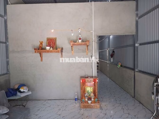 Nhà 2 phòng ngủ 123m2 có thổ. Gần KCN Phước Đông. 870tr