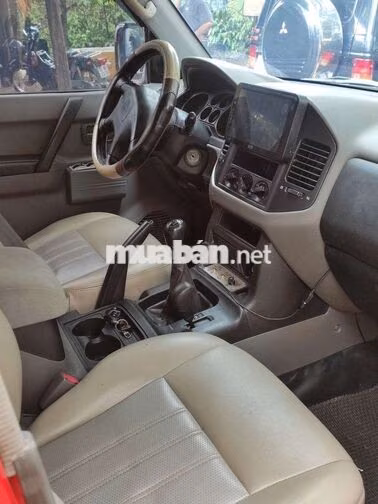 Mitsubishi Pajero V73 5 chỗ Số sàn Xăng Đỏ