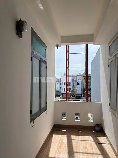 Phòng trọ đầy đủ nội thất an ninh cho thuê Q9