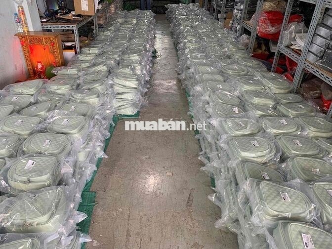 Tuyển nhân viên kho túi xách tại Hóc Môn