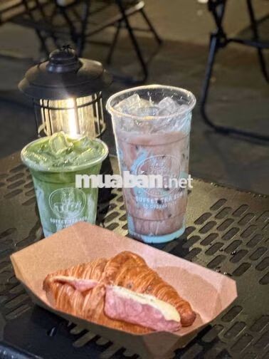 TUYỂN NHÂN VIÊN PHỤC VỤ