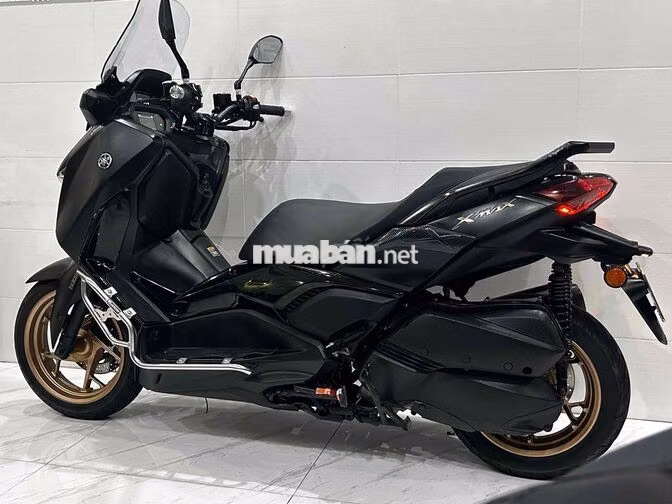 Yamaha XMAX 300