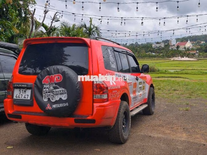 Mitsubishi Pajero V73 5 chỗ Số sàn Xăng Đỏ