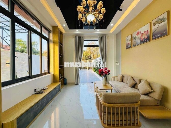 VILLA SÂN VƯỜN 288M2 FULL NỘI THẤT GIÁP RANH BÌNH CHÁNH