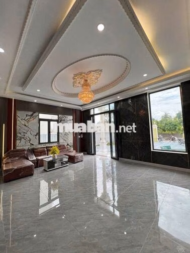 BIỆT THỰ SÂN VƯỜN 528M2 GIÁP RANH BÌNH CHÁNH FULL NỘI THẤT 