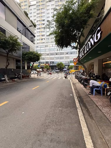 Bán nhà số 8 đường 10A,Phường khánh hội Q4,dt:4x14m,giá: 18tỷ(4 tầng)