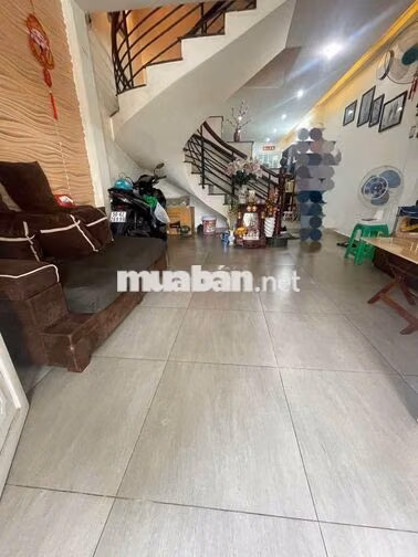Mặt tiền đg 8 m Bình phú Quận 6