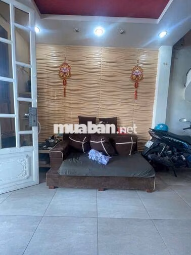 Mặt tiền đg 8 m Bình phú Quận 6