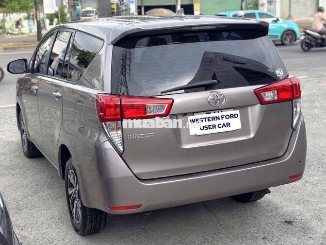 Toyota Innova 2021 Số sàn Nâu Da