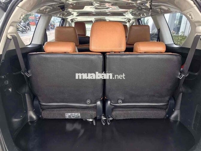 Toyota Innova 2021 Số sàn Bạc 7 chỗ