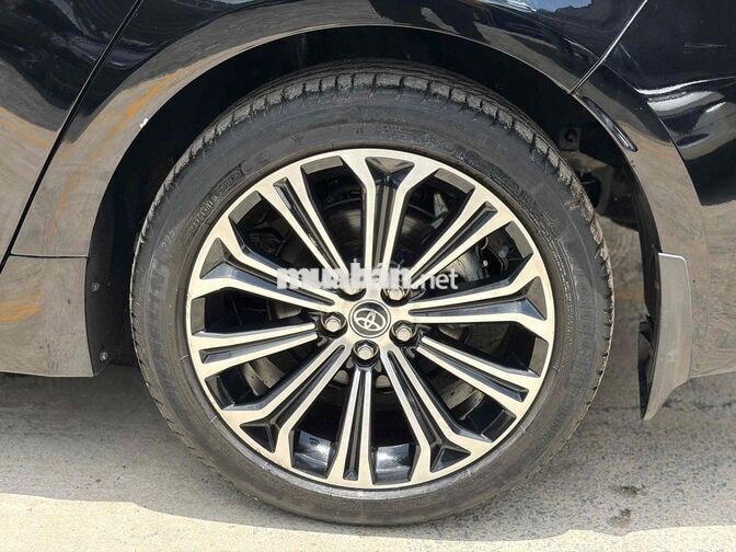 COROLA ALTIS 1.8V 2023 LƯỚT 3 VẠN, HỖ TRỢ VAY 70%
