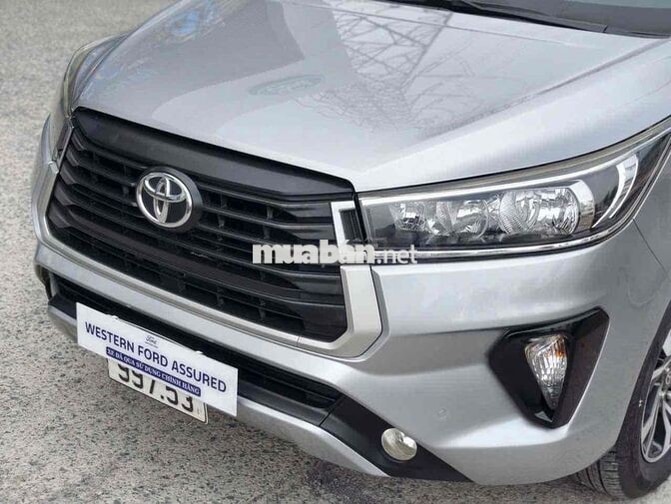 Toyota Innova 2021 Số sàn Bạc 7 chỗ