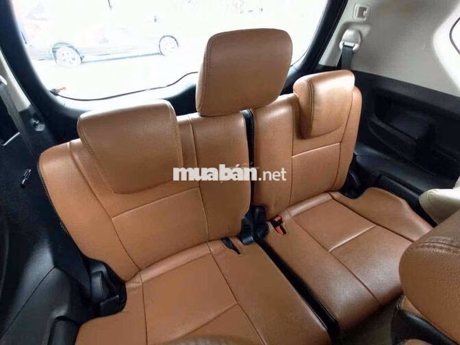 Toyota Innova 2021 Số sàn Bạc 7 chỗ