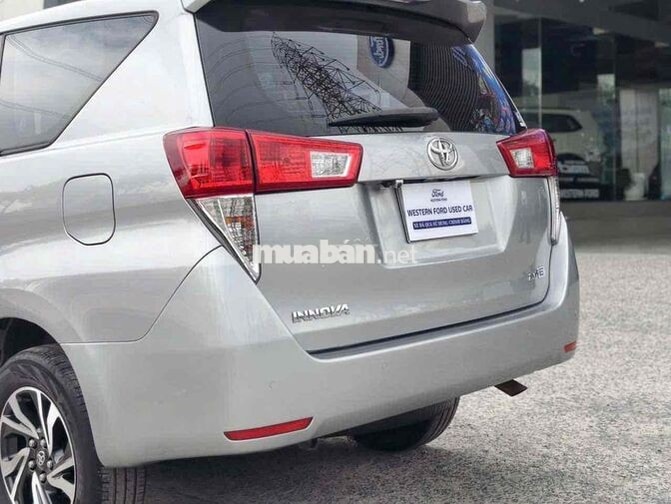 Toyota Innova 2021 Số sàn Bạc 7 chỗ