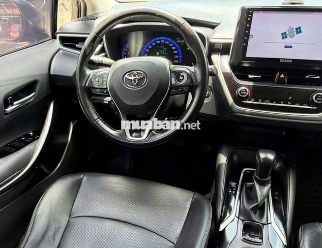 Toyota Corolla Altis 1.8V 2023 màu đen - 37.000 km
