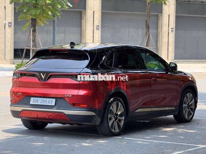VF8 Lux Plus 2024 Hoả long mua đứt Pin Catl