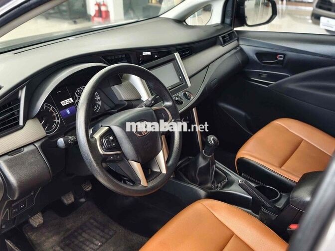 Toyota Innova 2021 Số sàn 70000 km màu Đồng
