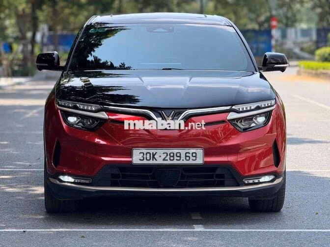 VF8 Lux Plus 2024 Hoả long mua đứt Pin Catl