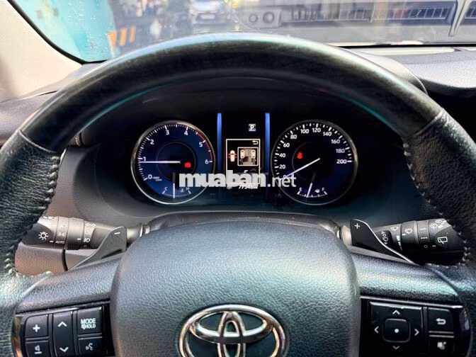 FORTUNER 2.4AT 2022 | máy dầu 1 cầu - Sơn rin còn