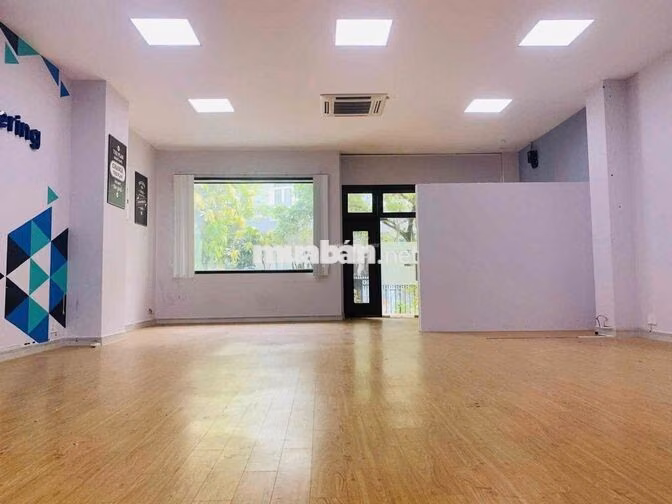 Cho thuê nhà KDC Him Lam Q7, 7.5x20m, 1 Hầm 3 Lầu, Giá 55tr