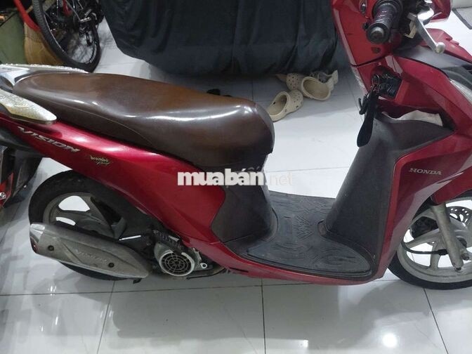 Honda Vision đời 2017  màu Đỏ