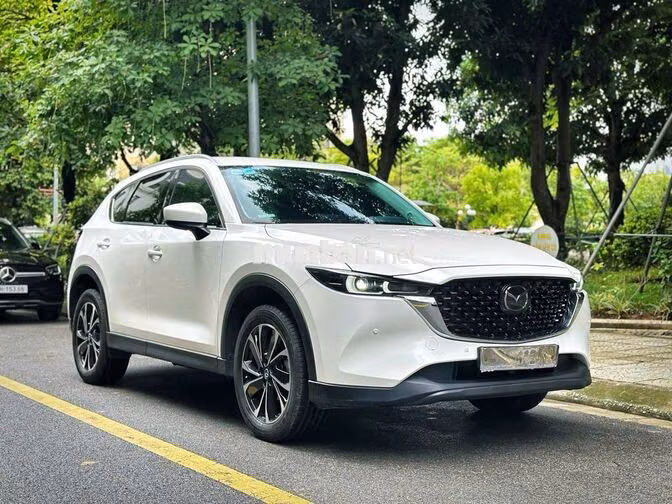 Mazda CX5 Luxury 2025 Trắng 9000km