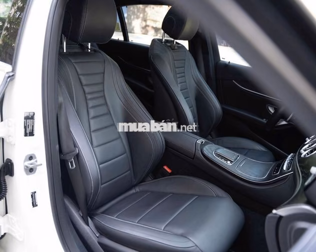 Mercedes E300 AMG 2021 Trắng 60000 km