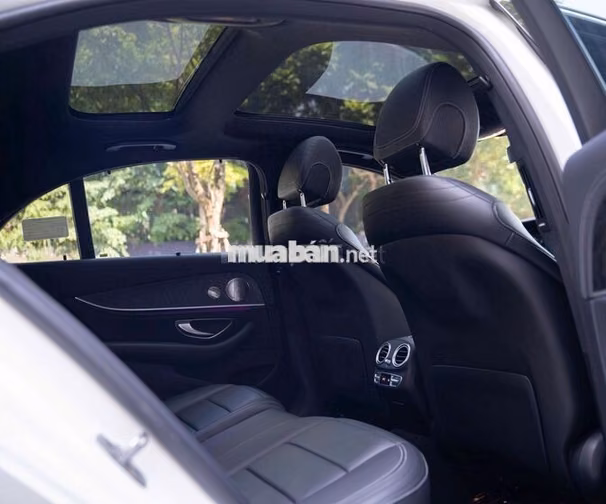 Mercedes E300 AMG 2021 Trắng 60000 km