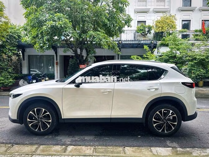 Mazda CX5 Luxury 2025 Trắng 9000km