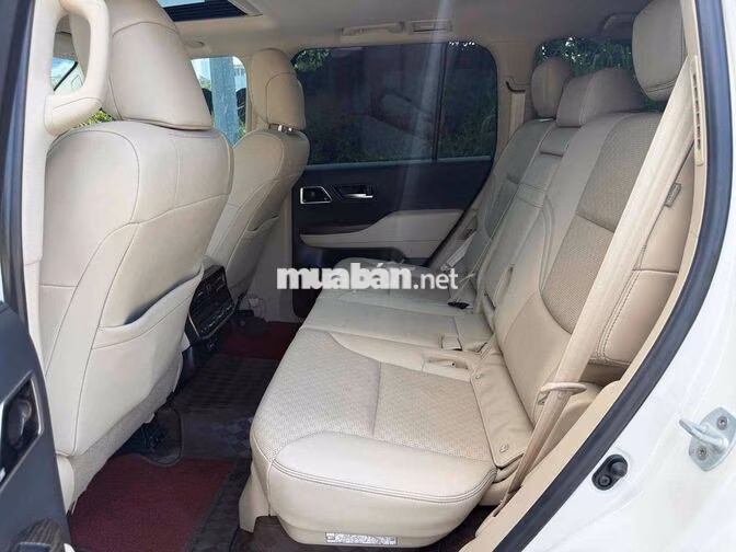 Toyota Land Cruiser 3.5 V6 2024 Trắng nâng cấp